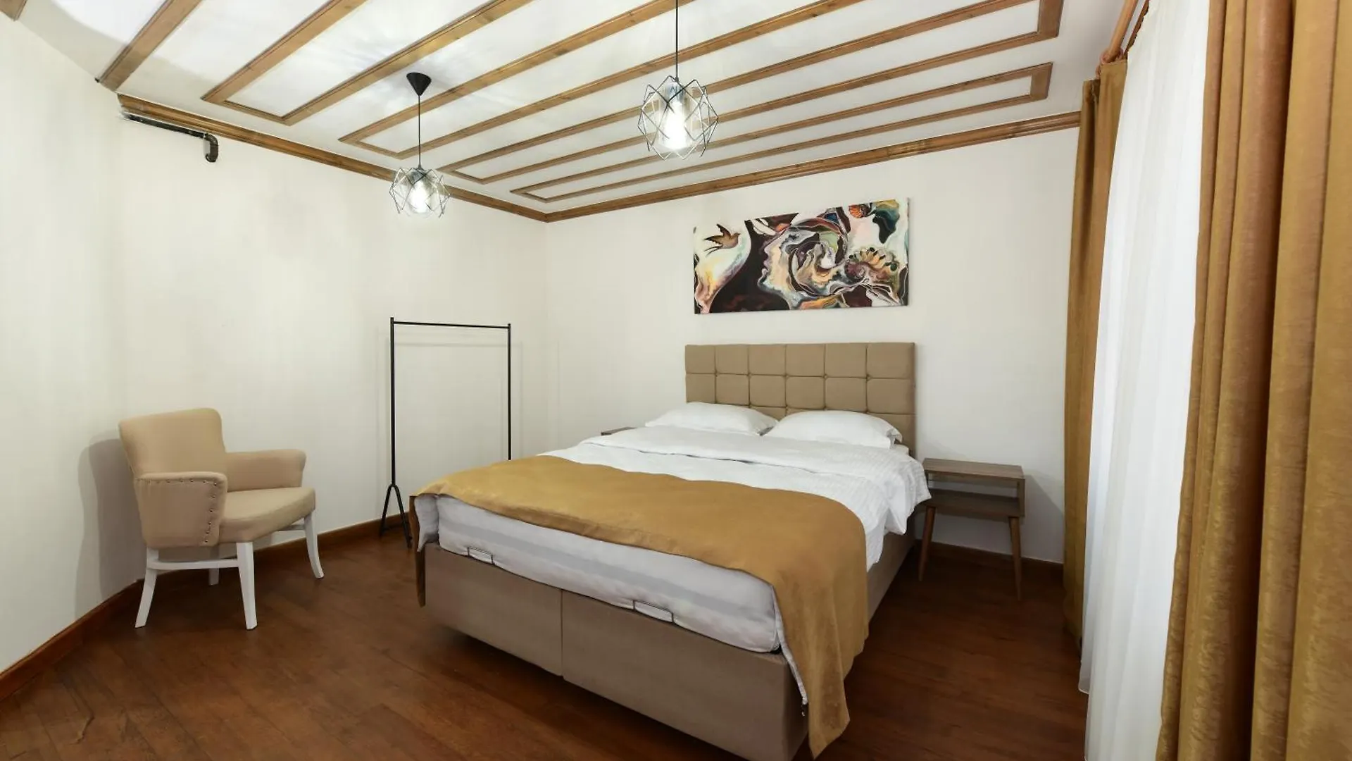 Historical Wood Dublex Apt At Taksim&Galata 0*, Istanbul