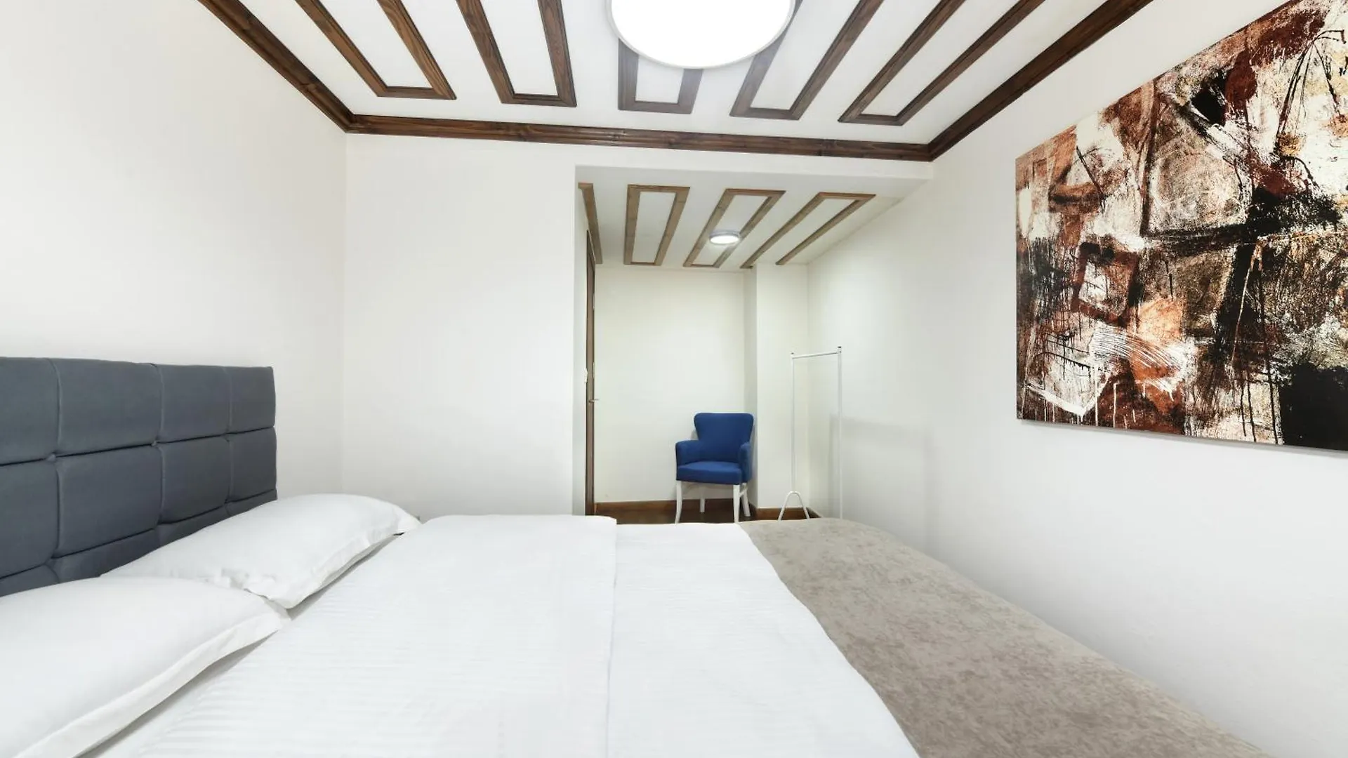 Historical Wood Dublex Apt At Taksim&Galata Turkey